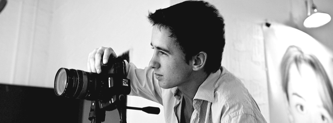 <span class='titlesl'>Programas intensivos de especialización</span></br>
				<span class='textsl'>Certificados o Diplomados en el extranjero que te ayudarán a complementar tu educación.<br>
				<b>Artes - Ciencias - Cocina - Diseño - Economía - Entretenimiento - Mercadotecnia - Turismo</b>
				</span>
				</br>