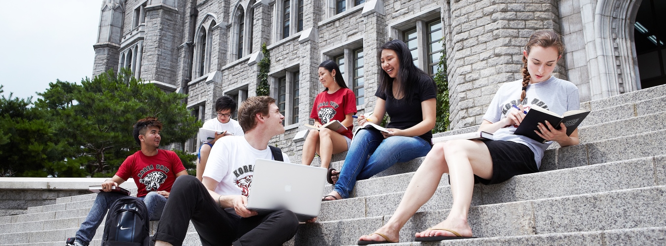 <span class='titlesl'>¡Por una educación integral con espíritu internacional!</span></br>
			<span class='textsl'>Programas innovadores pensados y organizados especialmente para grupos de estudiantes de colegios
mexicanos que quieren ofrecer una experiencia internacional durante el año escolar, por corto tiempo.</span>
			