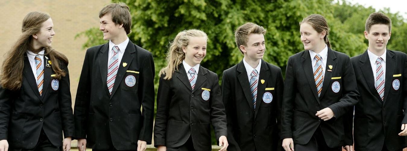 <span class='titlesl'>SCHOOL YEAR ABROAD</span></br>
			<span class='textsl'>Estudia un año o semestre académico en el extranjero y revalida tus estudios en México</span></br></br>
			</br></br>